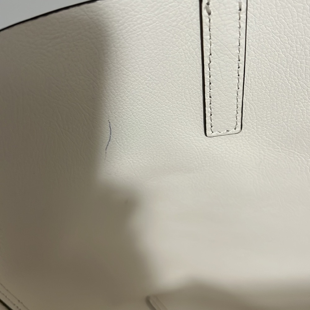 Kate Spade Reversable - Picture 5 of 8